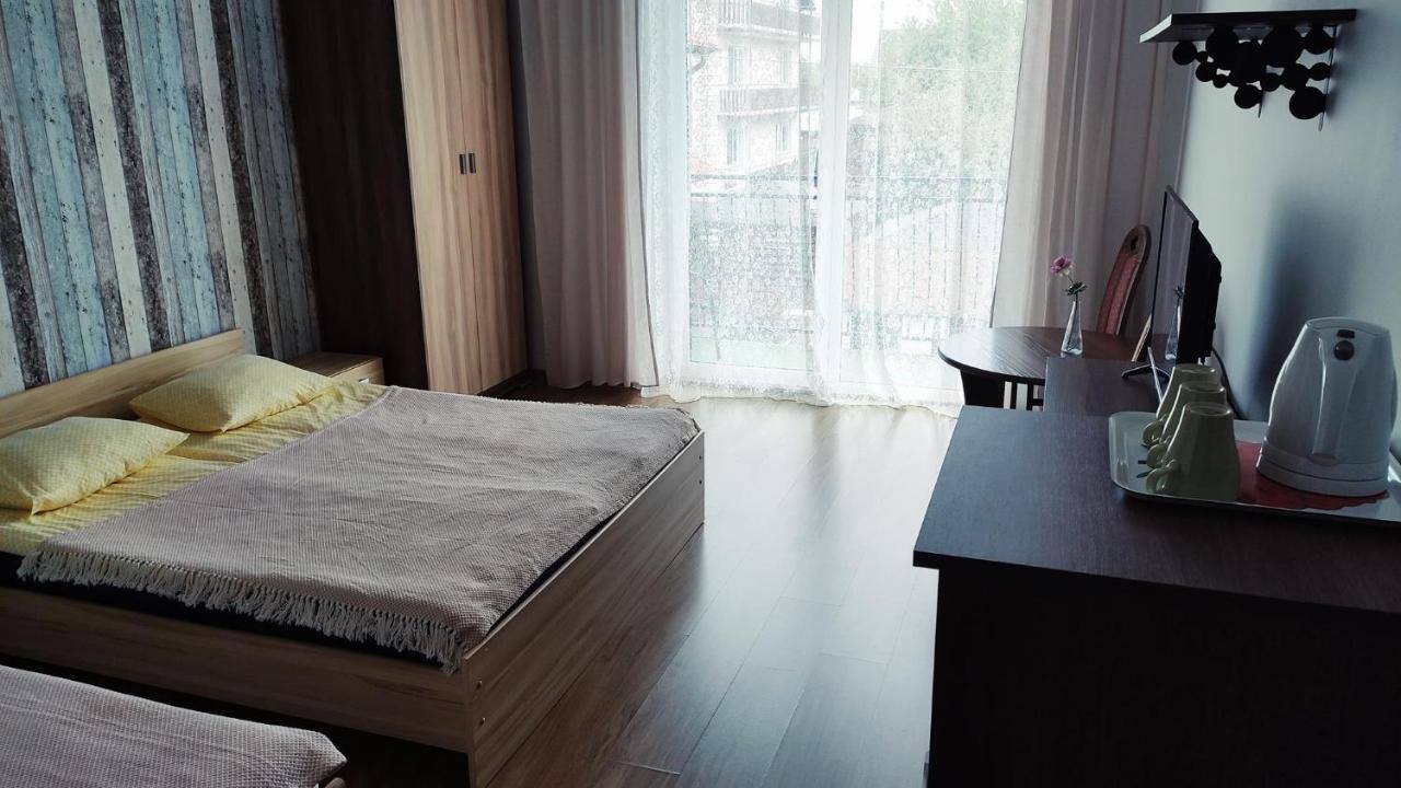Emada- Pokoje Goscinne I Studia Ostrowo  Esterno foto