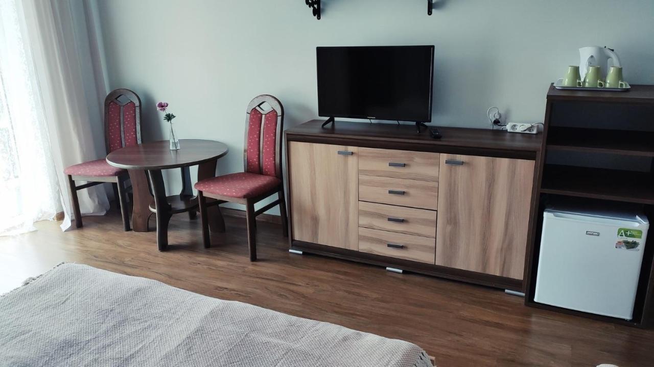 Emada- Pokoje Goscinne I Studia Ostrowo  Esterno foto